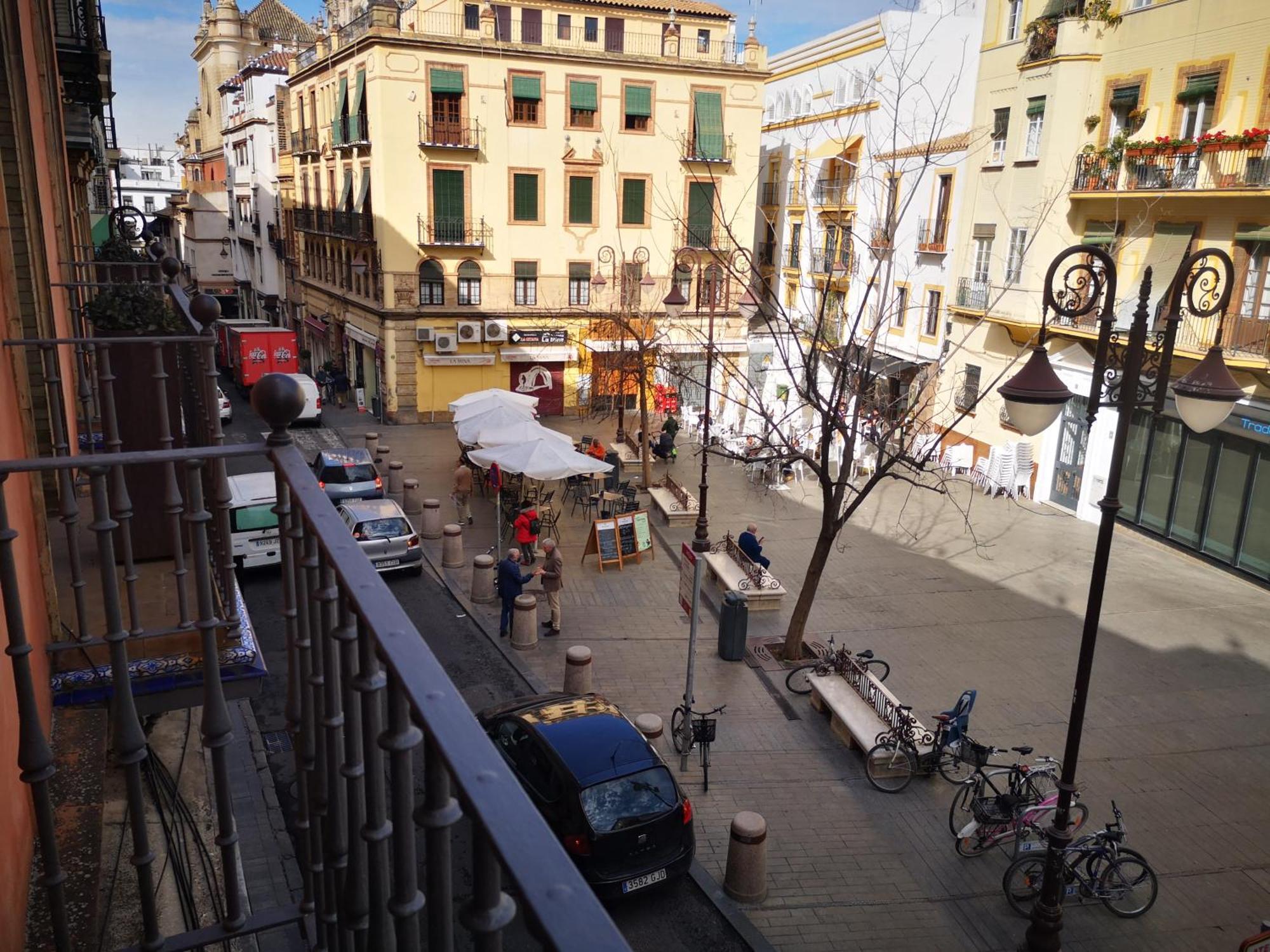 Charming Bright Apartment With Balconies On Cuesta Del Rosario Sevilha Exterior foto