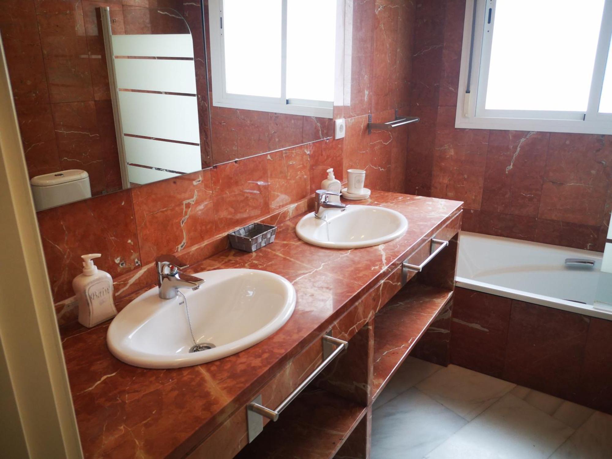 Charming Bright Apartment With Balconies On Cuesta Del Rosario Sevilha Exterior foto